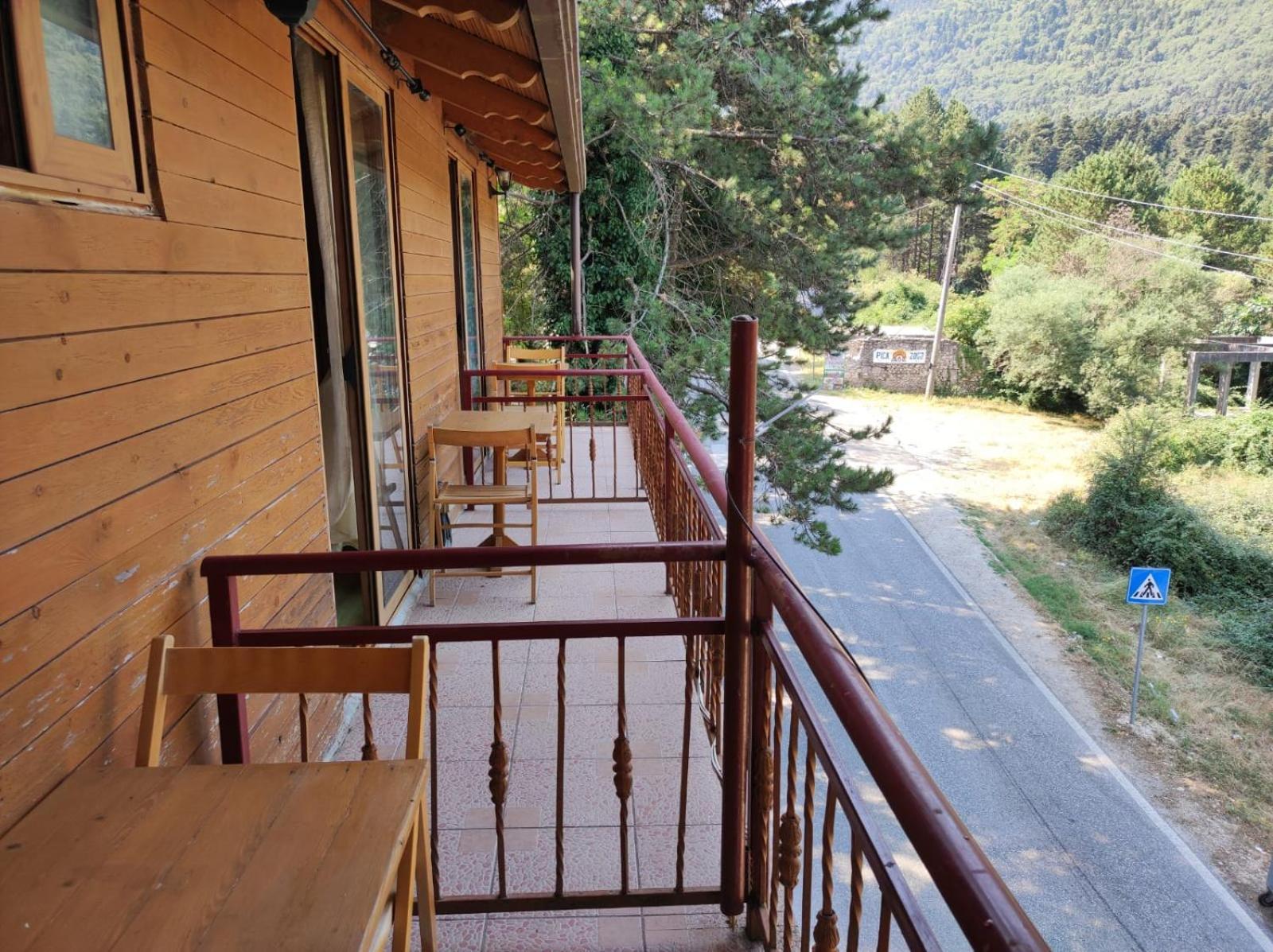 Hotel Toni Llogora Dukat Luaran gambar